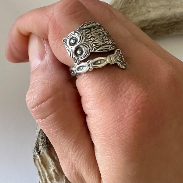 Owl Souvenir Antique Silverplate wrap around spoon ring