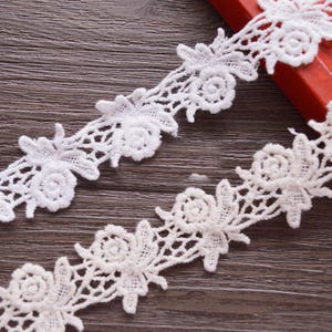 beige/ivory 10 yard 2.5cm 0.98" wide cotton fabric embroidered tapes lace trim ribbon clothes dress fabric  QL4K29