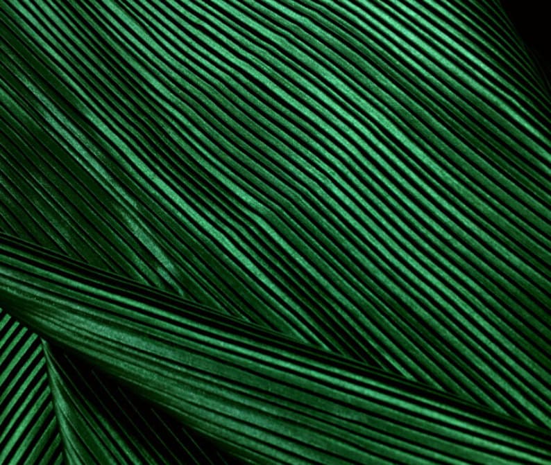 2 meters 150cm 59.05 width green fine stripe crumple accordion pleated faux silk satin fabric clothes dress skirt material MM16 free ship