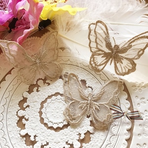 3.2*4.3cm /4.5*6cm  20pcs light apricot 3D organza butterfly embroidery lace appliques patches for dress skirt clothes L14M160