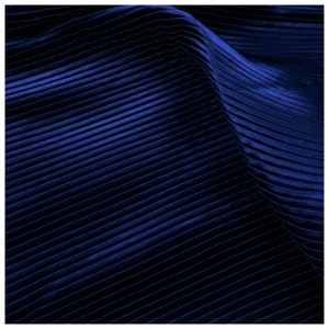 2 meters 150cm 59.05&quot; width navy fine stripe crumple accordion pleated faux silk satin fabric dress skirt material MM27