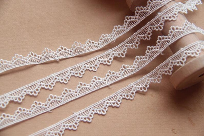 Lace Trim 20 Yards Ivory Embroidered Tapes Ribbon Clothes Dress Doll Sewing Fabric 1cm 0.39 Wide M25C101