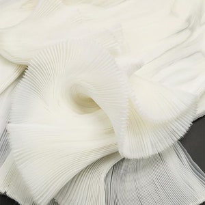 White Pleated Polyester Organza Flirtation main image 0