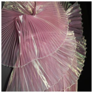 Rosa Organza Plissee Stoff Plissee Stoff Meerjungfrau Prinzessin Plissee Gaze Falten Modellierung Dekorativer Designer Stoff 145 cm Breite M105F12