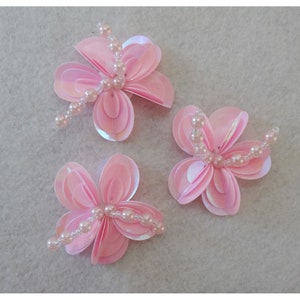 20pcs white pink sequins beads flower appliques patch brooch shoes hats bags clothing decorative 4.5cm 1.77&quot; wide M48Z50