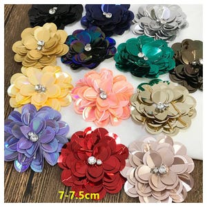 10 Stück mehrfarbige handgemachte Pailletten Blumen Applikationen, DIY Aufnäher für Kleidung, Taschen, Schuhe Dekorationen, 7-7,5 cm breit