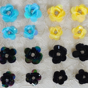 20-30pcs 4-4.8cm black/blue/yellow sequins beads Rhinestones flower appliques patch brooch for shoes hats bags clothing M48Z3