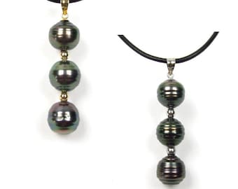 Colgante sencillo de triple perla negra de Tahití en oro amarillo o blanco de 14 quilates