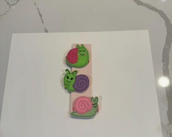 Snail hair clips