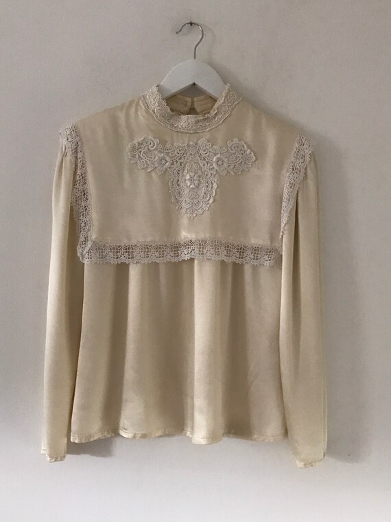 Gunne sax 70s Prairie Ivory cream satin blouse