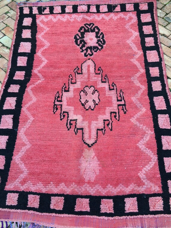 VINTAGE MOROCCAN RUG Etsy