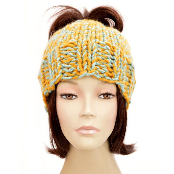 Hat Pattern // Super Warm Ponytail Hat Pattern, Knitting Pattern