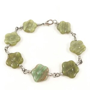 Czech Glass Flower Beaded Bracelet, Late Spring