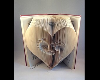 Baby feet inside heart Book folding PATTERN