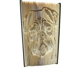 MOTIF de pliage de livre pour chien carlin - Couper et plier