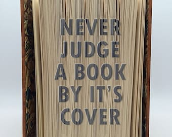 Nunca juzgues un libro por su portada Patrón para doblar libros (PDF)