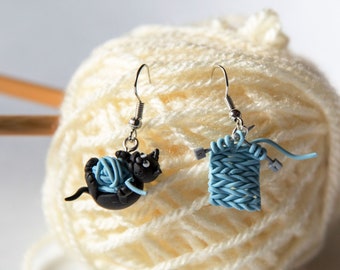 Tricot, chat et pelote - Boucles d'oreilles [-animal-]