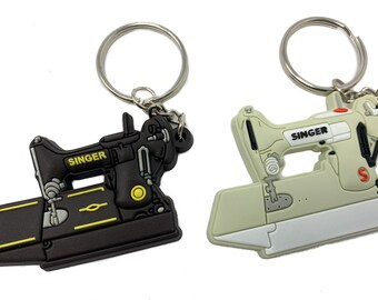 Singer Featherweight 221 Keychain White//tan