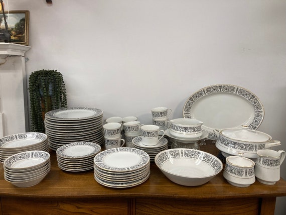 Coventry porcelain dinnerware discount