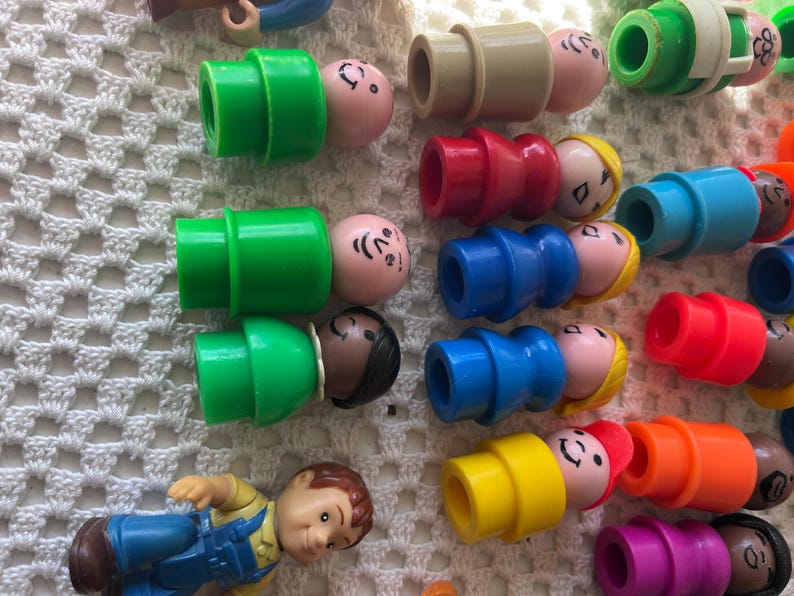 Person Figure Color In Big Lot of Vintage Fisher-price Little People Figures - Wooden ...