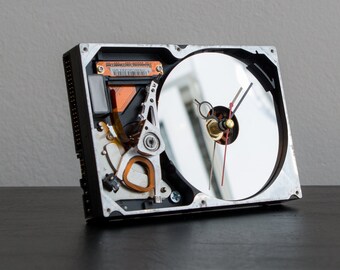 Hard Drive Clock, Unique Clock, Industrial Clock, Birthday Gift, Husband gift, Unique Gift, Boyfriend Gift, Dad Gift, Tech Gift, Gadget Gift
