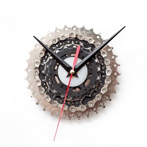 Steampunk Wall Clock, Clock made out of Recycled Bicycle Gears and Sprockets, Unique Modern Wall Clock, Unusual Wall Art, Gift Idea for Him
