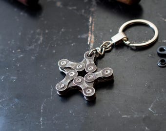 Cyclist Keychain, Bicycle Chain Key Chain, Bike Chain Key Fob, Bike Keychain, Metal Keyring, Metal Keychain, Bike Accessory, Cyclist Gift