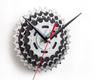 Bicycle Clock - Gift for Cyclist - Wall Clock made out of Bike Parts