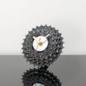 Unique Industrial Desk Clock made out of Recycled Bicycle Gears, Perfect Gift for Cyclist Boyfriend or Husband, Garage or Office Decor