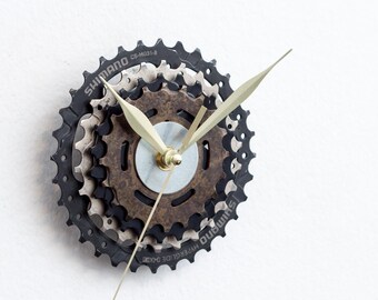 Personalized Recycled Metal Bicycle Parts Clock | Upcycled Gears & Sprockets | Silent Mechanism
