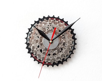 Bicycle Gear Wall Clock – Perfect Gift for Cyclists, Handmade from Recycled Bike Parts