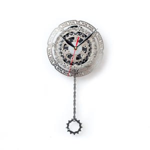 Pendulum Bike Wall Clock, Bike Gears Clock, Steampunk Wall Clock, Cyclist Home Decor, Bicycle Parts Clock, Gift for Boyfriend or Husband