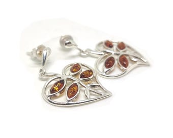 Silver earings with amber