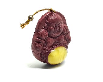 Buddha pendant with amber
