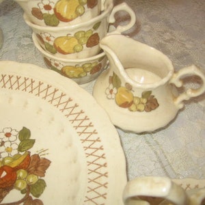 Metlox/Poppy Trail /Vernon Ware/ Vintage Serving Pieces/Ceramics/Stoneware Metlox/Vernon Ware Fruit Basket Dinner Plates/Cups/Cereal Bowls