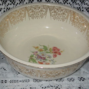 Vintage Homer Laughlin Eggshell Nautilus Large Serving Bowl/Homer Laughlin Dinnerware image 1