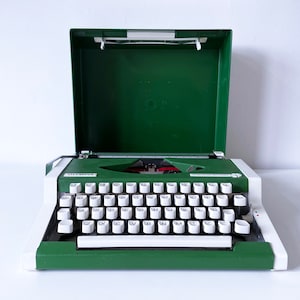 1960's Olympia Traveller De Luxe Green Typewriter