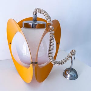 Italiensk rymdålder orange taklampa 'UFO' från 1970-talet