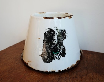 Cuenco para perro spaniel de esmalte blanco de los años 30