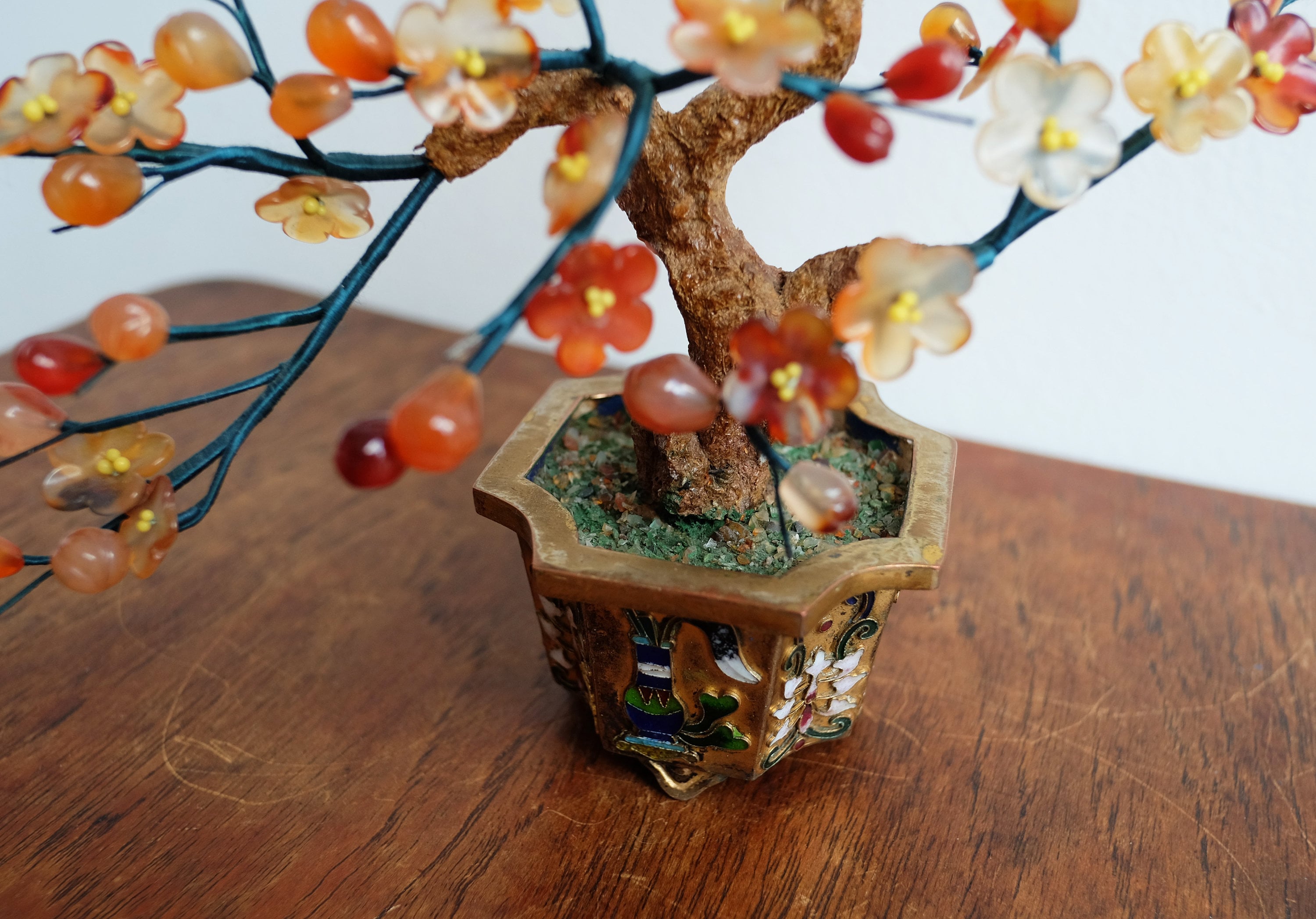 七宝焼きの植木鉢に飾られた中国の硬石盆栽 - Etsy 日本