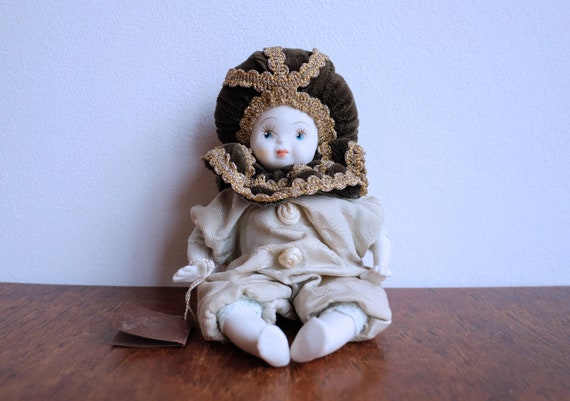 Buy 1970's Italian Capodimonte Bisque Doll / Pin Cushion Doll Online in  India 