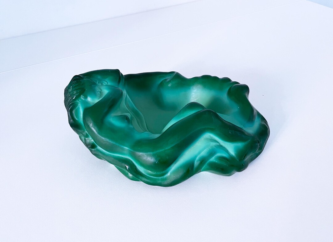 1930's Art Deco Green Malachite 'nude Sleeping' Ashtray/bowl by