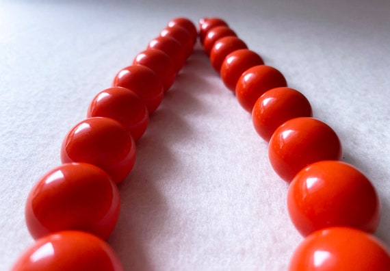 1950's Bright Orange Beaded Necklace - image 7