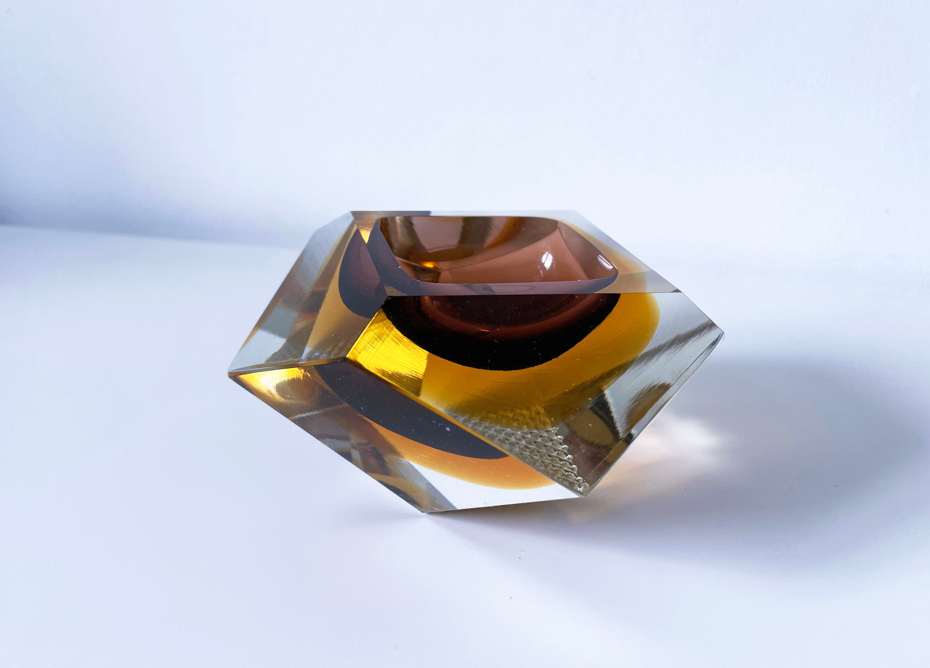 1960's Murano Faceted Sommerso Ashtray by Flavio Poli for