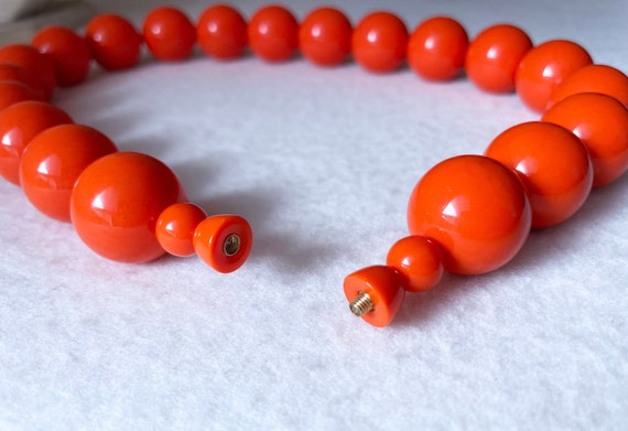1950's Bright Orange Beaded Necklace - image 5