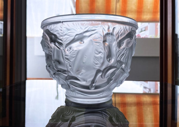 1930's Art Deco Satin Glass Vase 