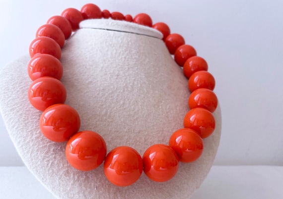 1950's Bright Orange Beaded Necklace - image 8