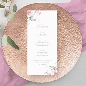 Menús de boda impresos, tema floral de rosas rosas, menú floral personalizado para invitados de boda, blanco y rosa