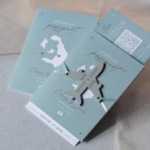 Hochzeitseinladung Pass Blau mit Acryl Flugzeug, Reise-Einladung, Hochzeit im Ausland, Italien GriechenlandZypern (jede Landkarte)