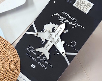 Convite de casamento em preto e branco com formato de passaporte, avião de acrílico, convites para casamento em destino paradisíaco.